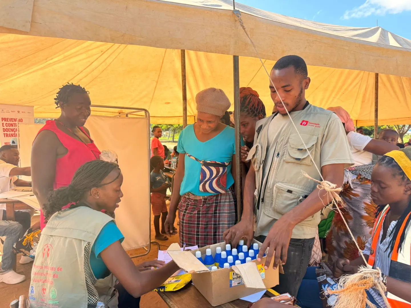 Distribution of CERTEZA water purifiers in Sabié